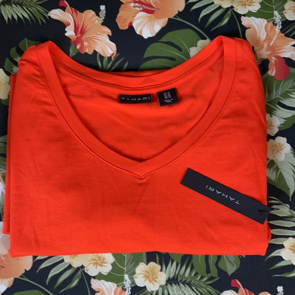 TAHIRI brand for beautiful big size ladies ( 1X) bright red shirt , V neck - Picture 2 of 5
